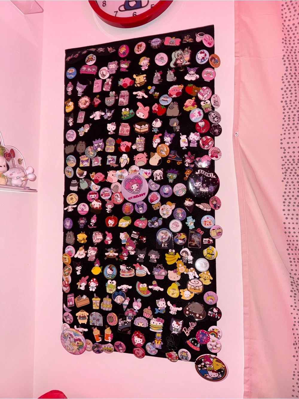 Pins assortment